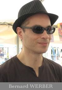 http://bazar-de-la-litterature.cowblog.fr/images/Auteurs/450pxBernardWerber.jpg