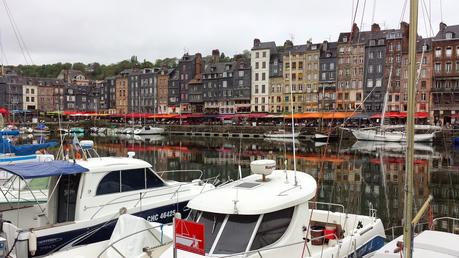 Les chApitres de sOnia à Honfleur