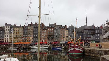 Les chApitres de sOnia à Honfleur