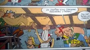 Astérix, Le papyrus de César Ill (2)