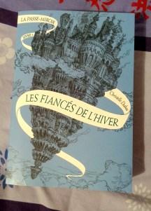 Couverture Les fiancés de l’hiver de Christelle Dabos