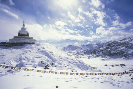 Snowy-Scene-Leh