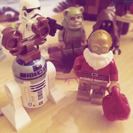 C3PO en père Noël et R2D2 en renne - Calendrier Lego Star Wars