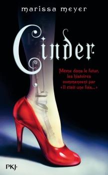 Couverture Chroniques Lunaires, tome 1 : Cinder