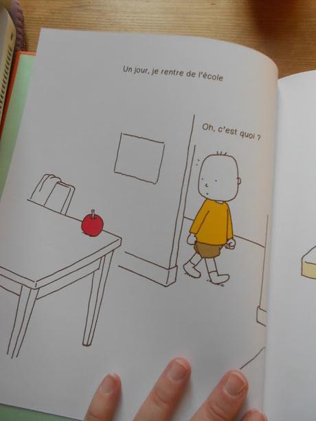 C'est peut-être une pomme (ou un escargot déguisé, qui sait ?)