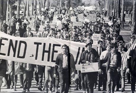 Serez-vous capable de retrouver Stephen King sur cette photo ?