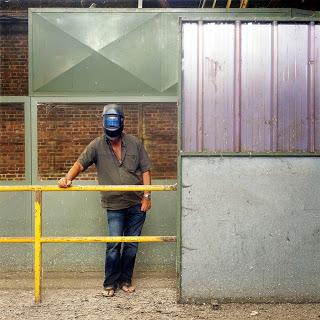 Traverser les murs et le temps avec Lionel