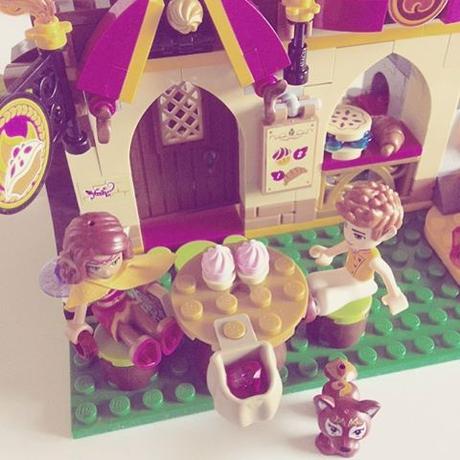 série Lego elves : Azari et la boulangerie magique