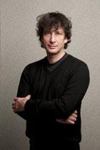 Pour Neil Gaiman, les bibliothèques, la lecture et l'imagination sont la clé de l'avenir