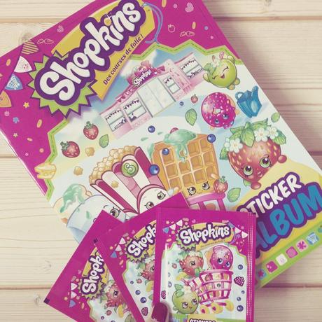 Sticker album - Shopkins