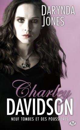 Charley Davidson, T9 : Neuf tombes et des poussières par Darynda Jones