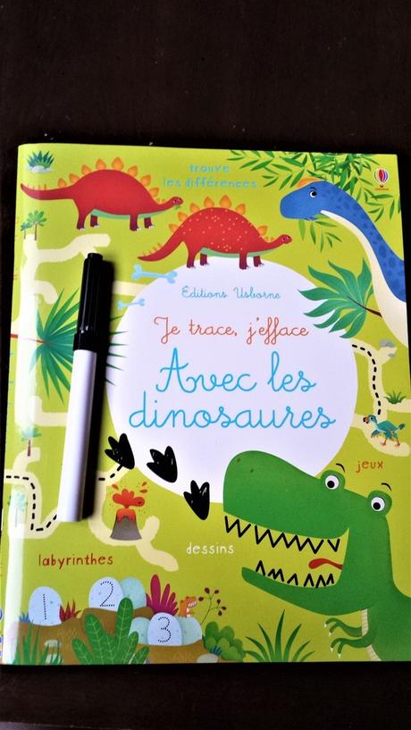 Je trace, j'efface avec les dinosaures