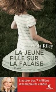 La jeune fille sur la falaise.Lucinda Riley.Editions Char...