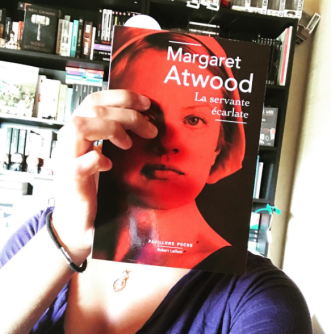 La servante écarlate • Margaret Atwood // Lecture recommandée par Emma Watson