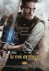 Le roi Arthur : la légende d’Excalibur – Un roi Arthur sous stéroïdes !