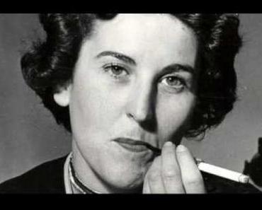 "Je suis revenue d'entre les morts / et j'ai cru / que cela me donnait le droit / de parler aux autres / et quand je me suis retrouvée en face d'eux / je n'ai rien eu à leur dire" (Charlotte Delbo).