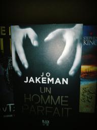 Un homme parfait de Jo Jakeman